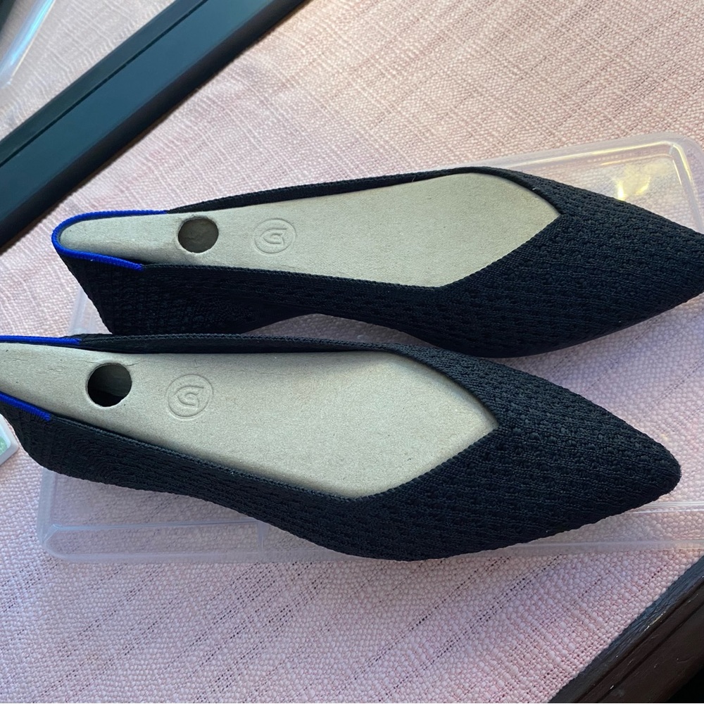 Rothy’s Honeycomb The Point Black Pointed Flats Size 9.5